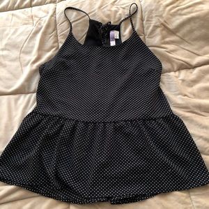 🌺 Francesca’s polka dot peplum tank